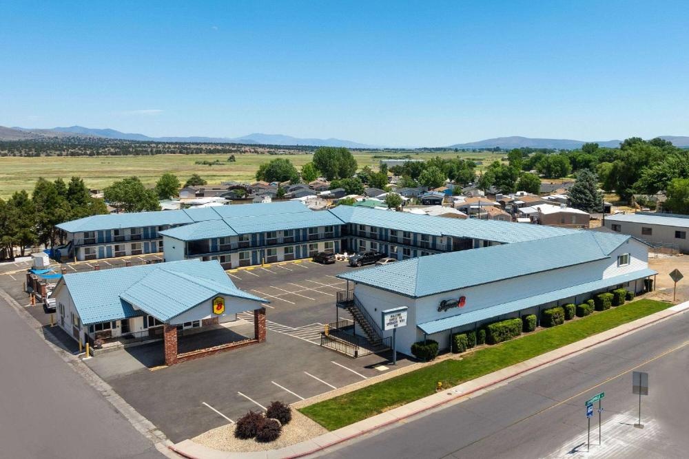 Super 8 by Wyndham Susanville